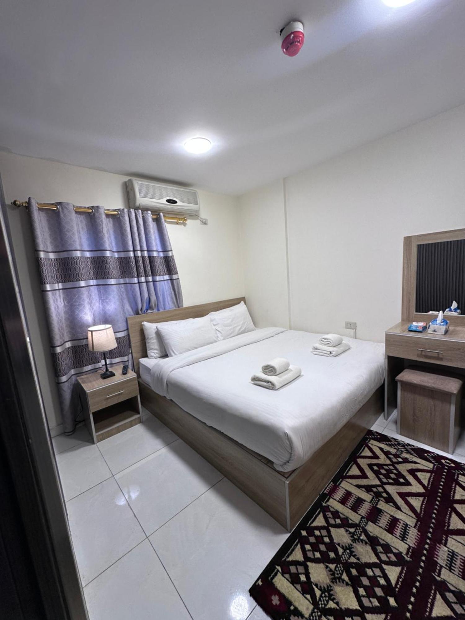 Uncle Ali Hotel Wadi Musa Buitenkant foto